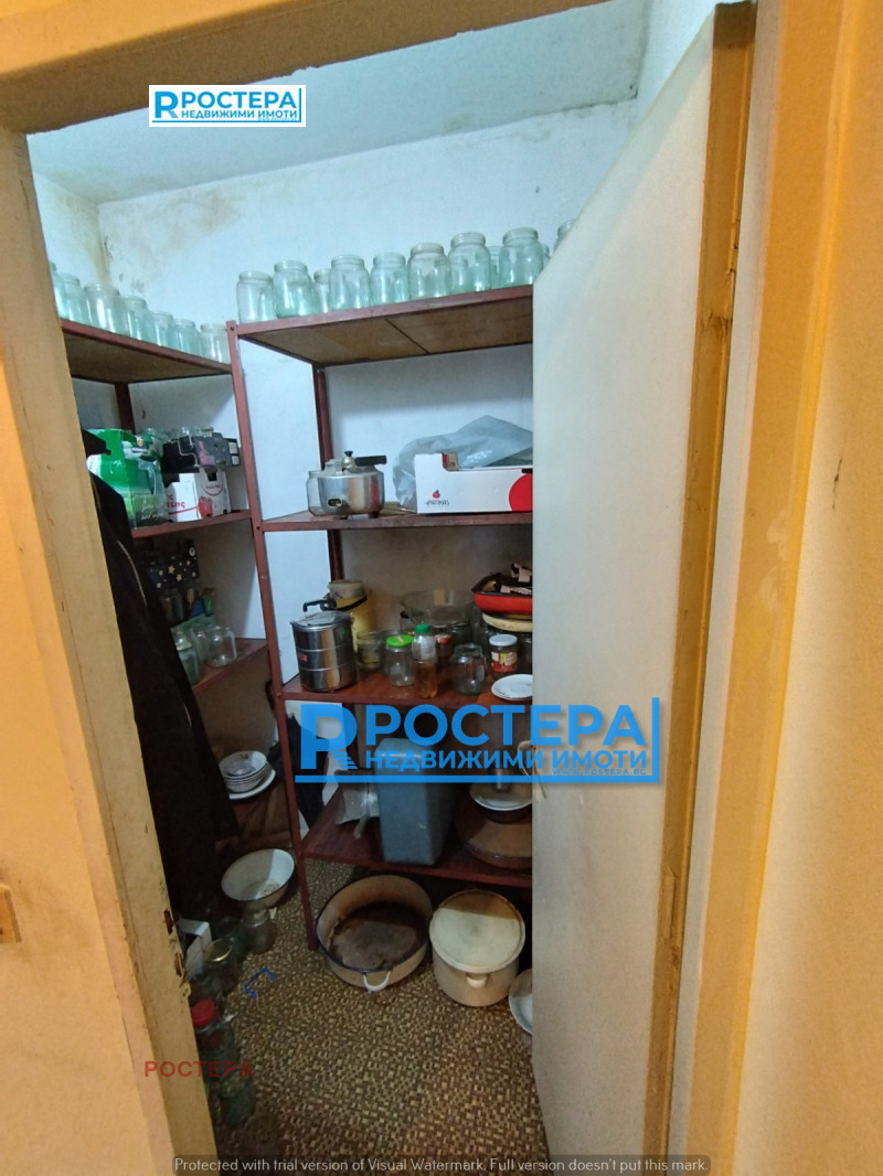 Продава 2-СТАЕН, гр. Търговище, Запад 3, снимка 17 - Апартаменти - 52425662