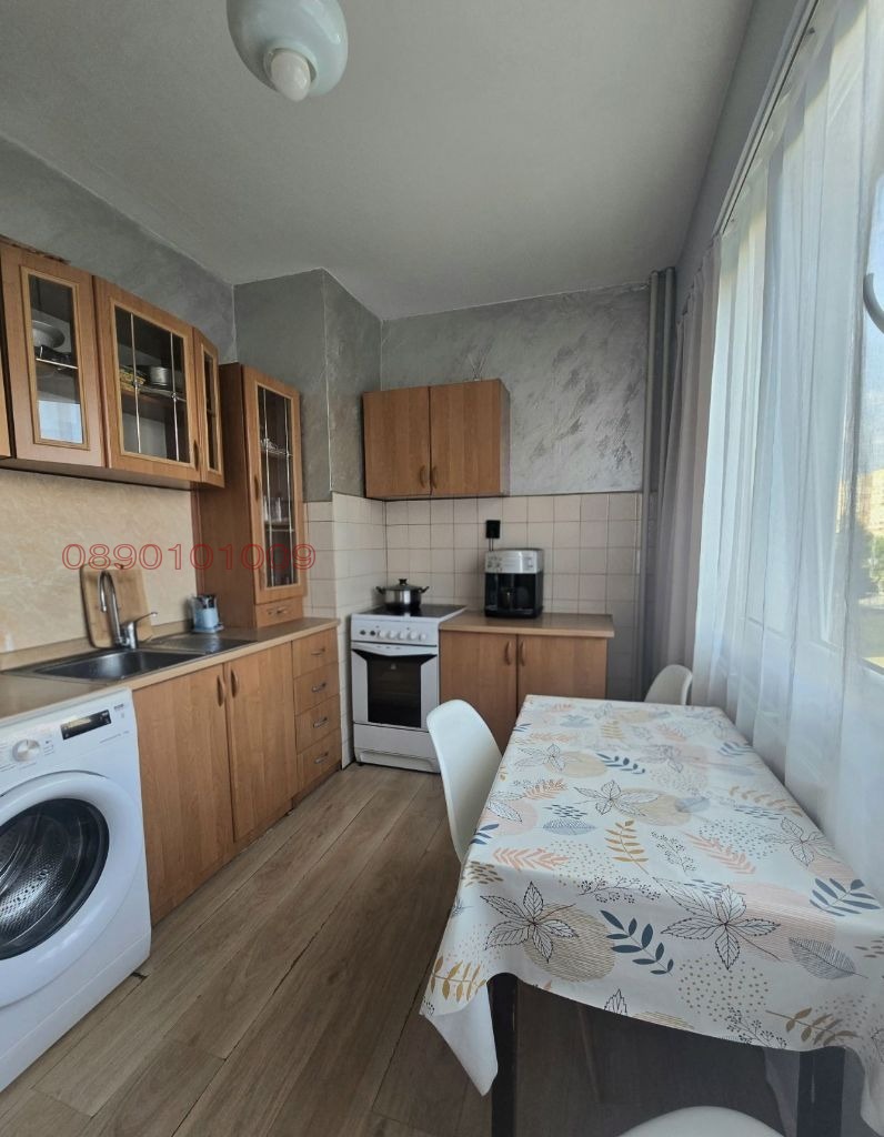 Продава 3-СТАЕН, гр. София, Младост 2