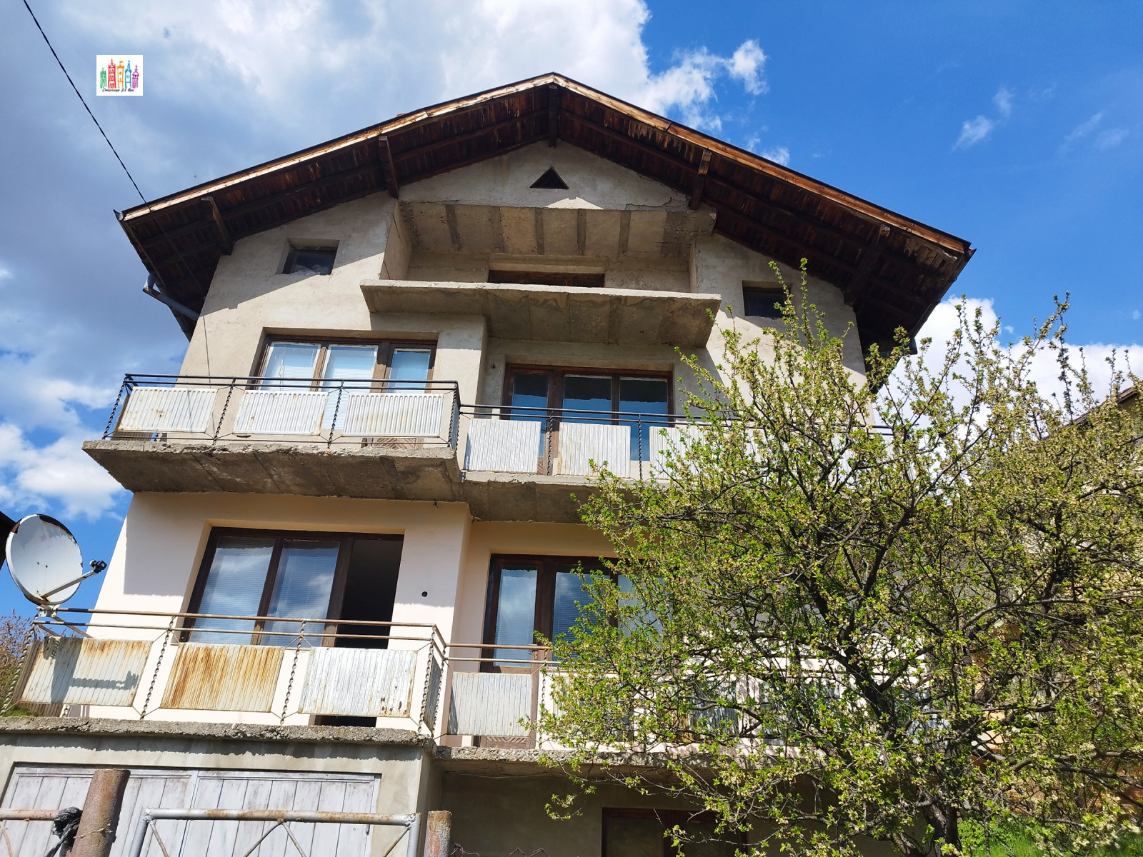 Продава КЪЩА, с. Люлин, област Перник, снимка 2 - Къщи - 54371156