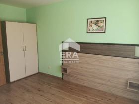 2 bedroom m-t Alen mak, Varna 6