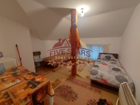 3 Schlafzimmer Stroitel, Dobritsch 9