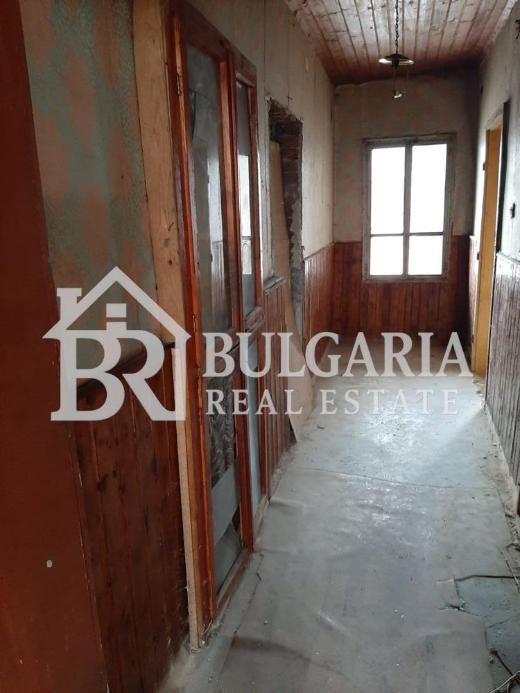 Продава КЪЩА, с. Горни Окол, област София област, снимка 4 - Къщи - 52718727