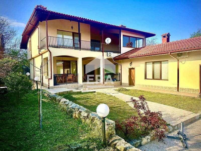 Til salg  Hus region Varna , Bolyartsi , 340 kvm | 76160226 - billede [2]