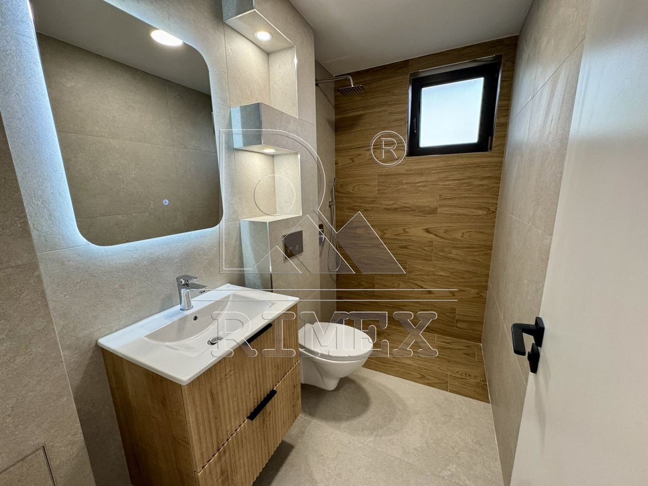 Продава 2-СТАЕН, гр. Пловдив, Остромила, снимка 8 - Апартаменти - 54878453