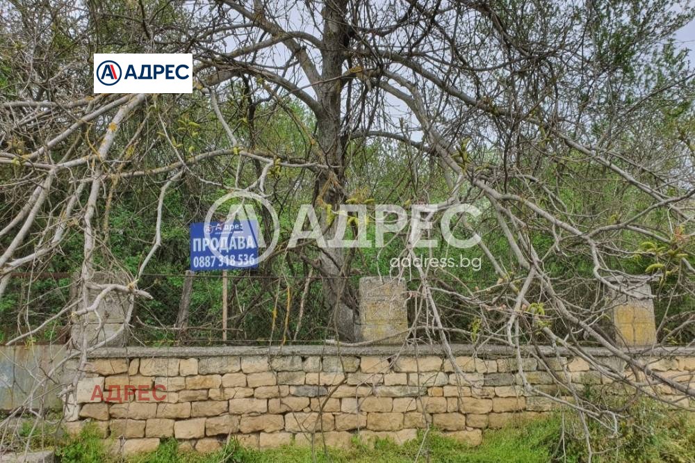 Продава КЪЩА, с. Кочмар, област Добрич