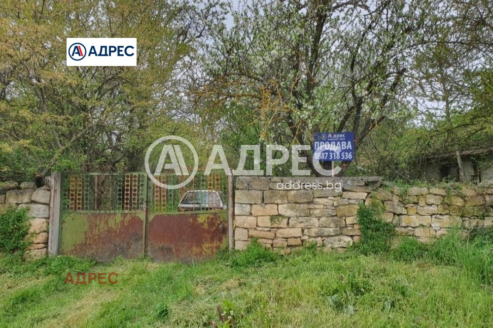 Продава КЪЩА, с. Кочмар, област Добрич, снимка 3 - Къщи - 54643817