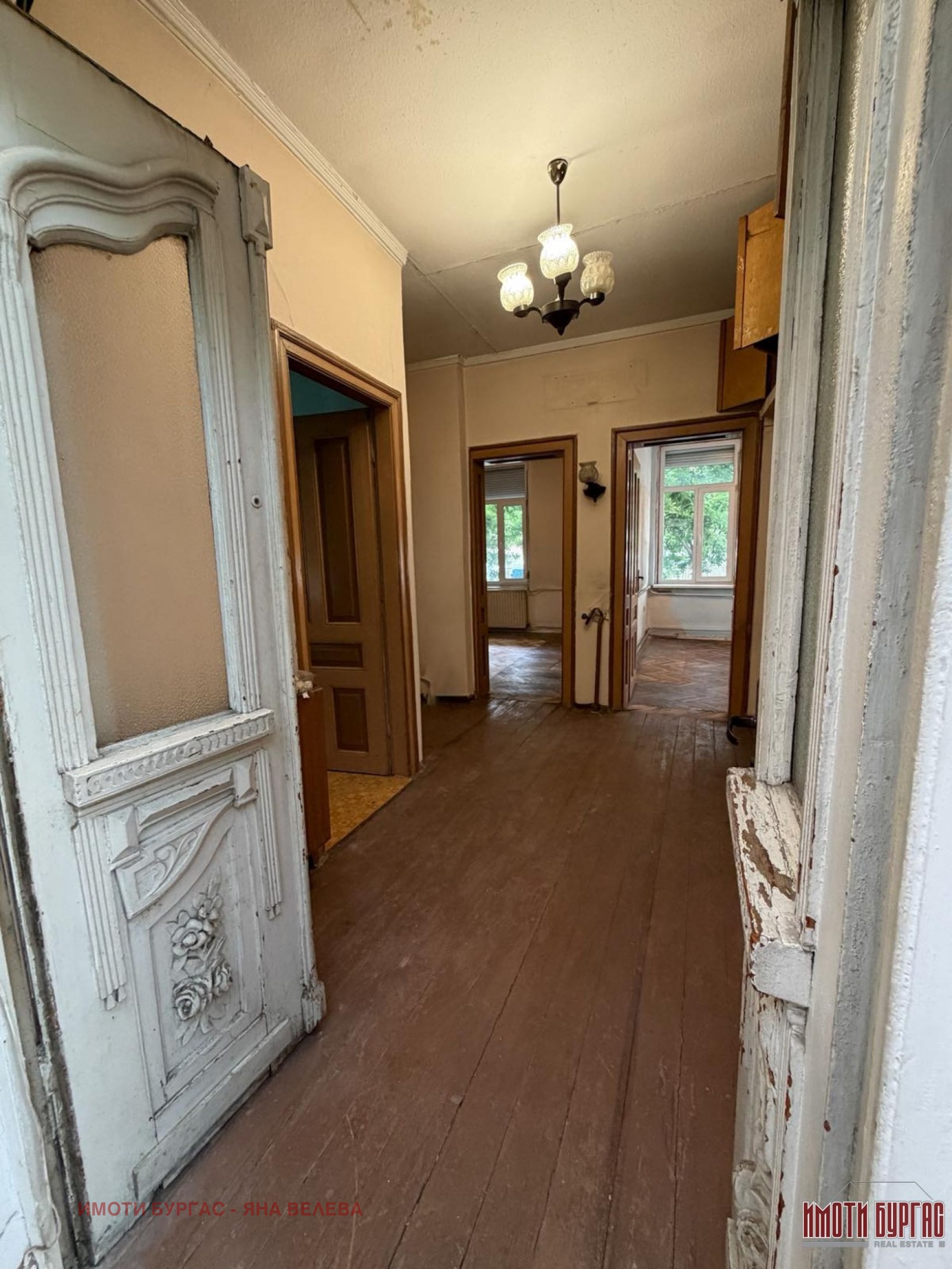 Продава КЪЩА, гр. Бургас, Център, снимка 4 - Къщи - 56361682