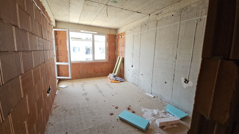 Продава  2-стаен град Пловдив , Остромила , 65 кв.м | 62805113 - изображение [7]