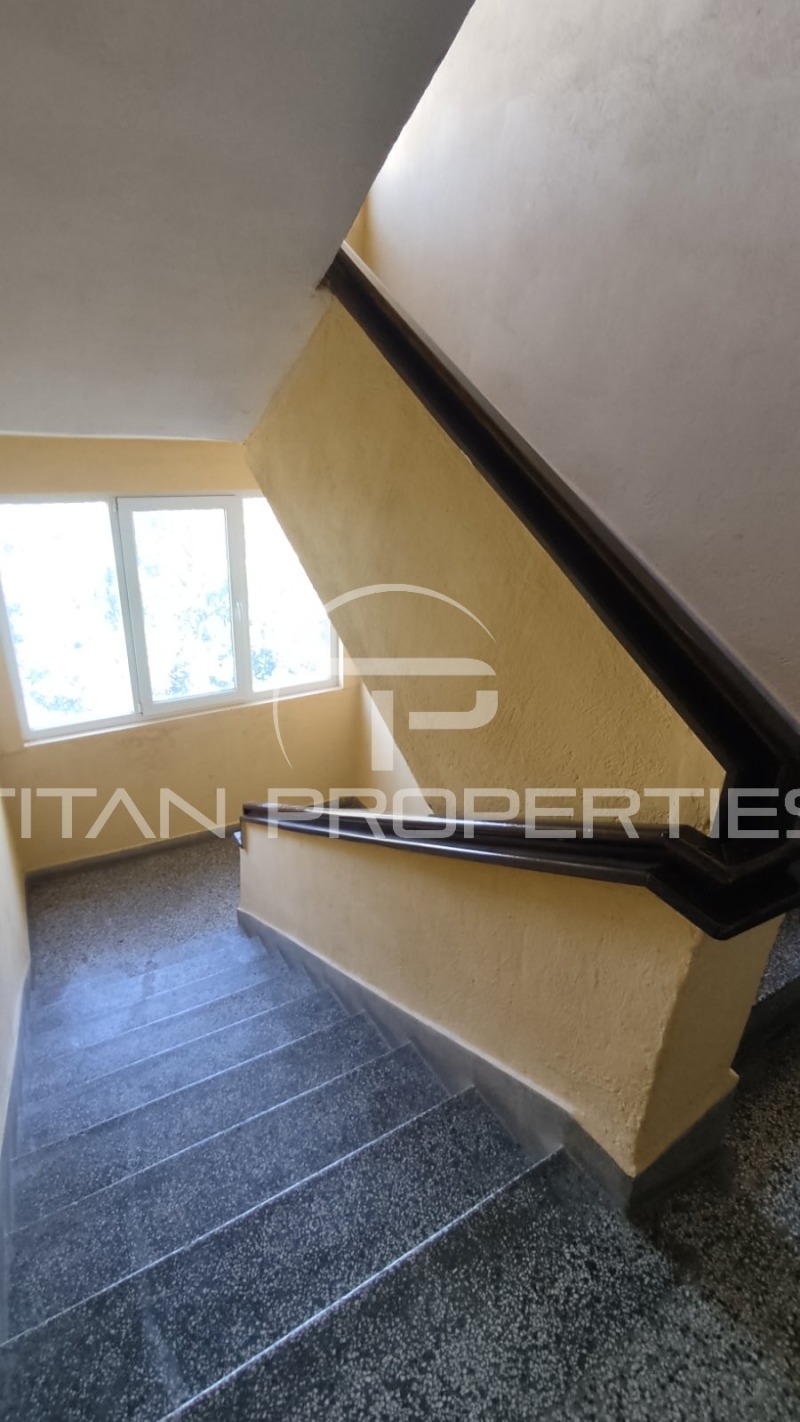 For Sale  2 bedroom region Burgas , Karnobat , 73 sq.m | 50291591