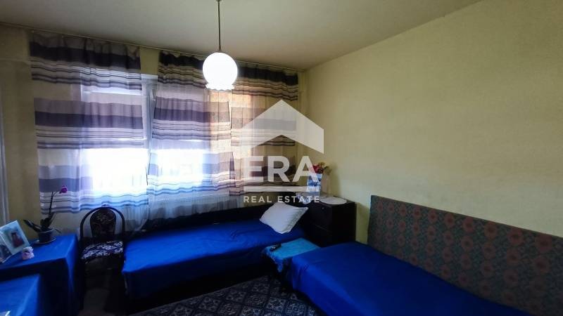 Продава 4-СТАЕН, гр. Търговище, Запад 3, снимка 5 - Aпартаменти - 47281814