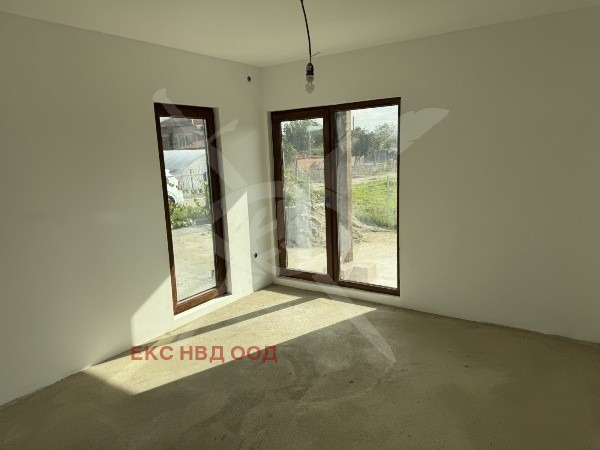 Продава КЪЩА, с. Цалапица, област Пловдив, снимка 6 - Къщи - 52384007