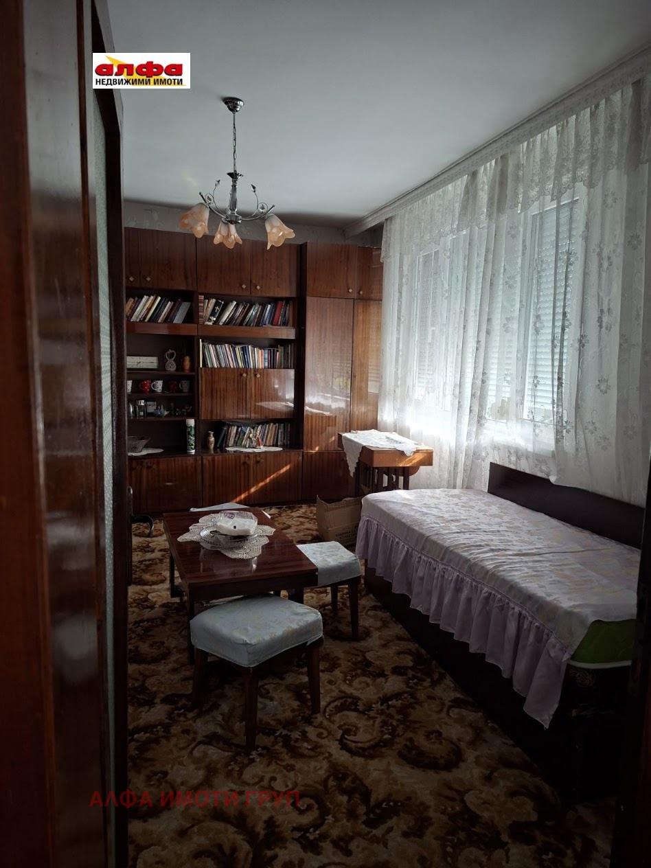 Продава 4-СТАЕН, гр. Добрич, Център, снимка 7 - Апартаменти - 55884129