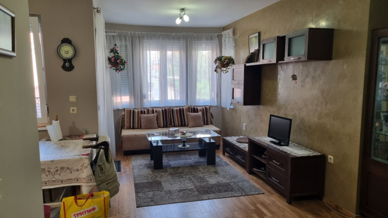 Satılık  2 yatak odası Plovdiv , Karşiyaka , 100 metrekare | 80380755 - görüntü [2]