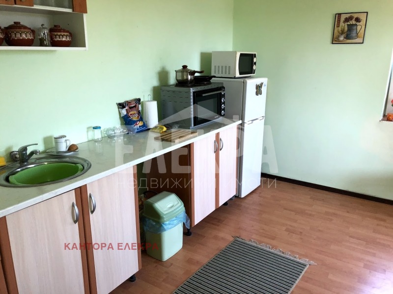 Продава КЪЩА, гр. Провадия, област Варна, снимка 16 - Къщи - 48021813