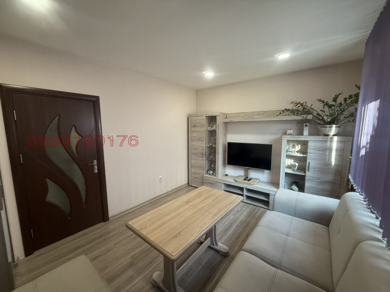 Продава ЕТАЖ ОТ КЪЩА, гр. Ямбол, Център