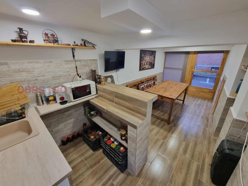 Продава ЕТАЖ ОТ КЪЩА, гр. Ямбол, Център, снимка 11 - Етаж от къща - 52782822