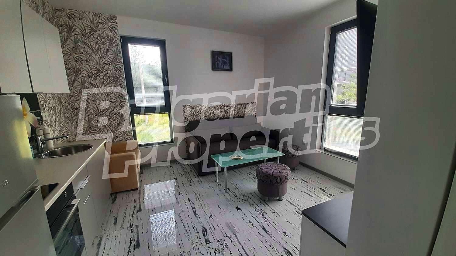 Продава 1-СТАЕН, гр. Варна, к.к. Св.Св. Константин и Елена, снимка 2 - Апартаменти - 46445184