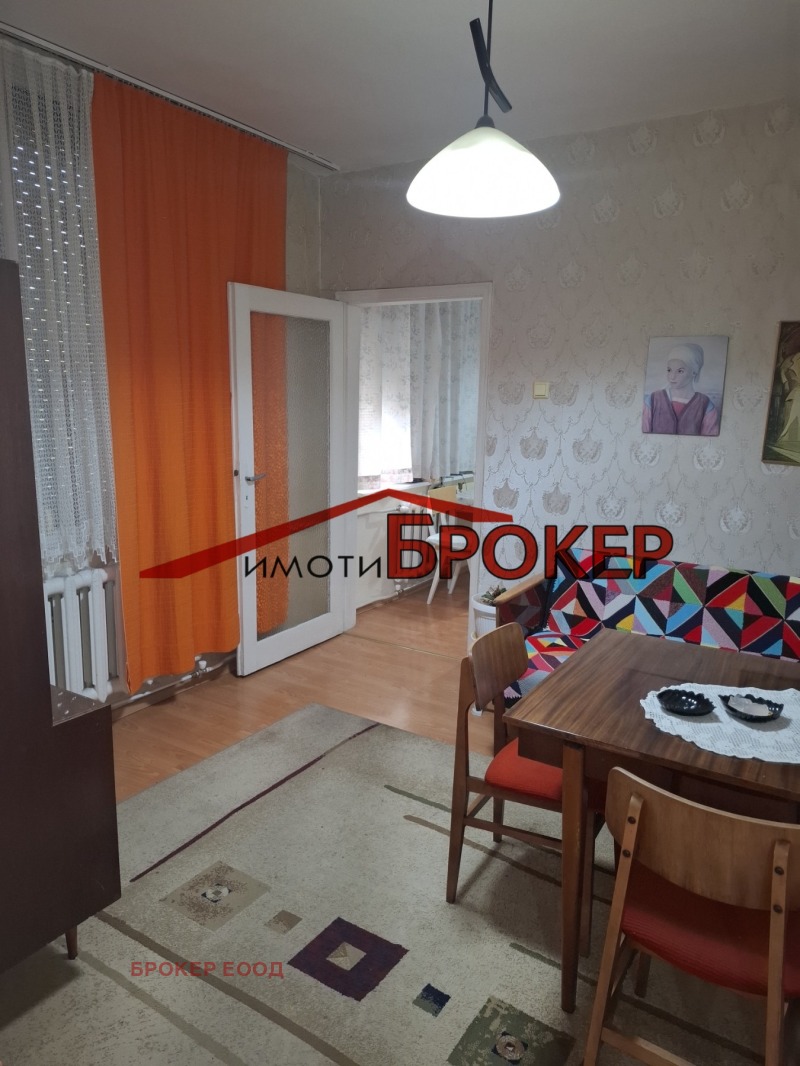 На продаж  2 спальні Сливен , Даме Груев , 114 кв.м | 58793471