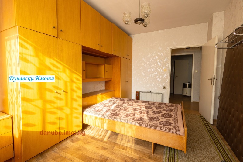 Продава 3-СТАЕН, гр. Русе, Дружба 3, снимка 2 - Апартаменти - 53394519