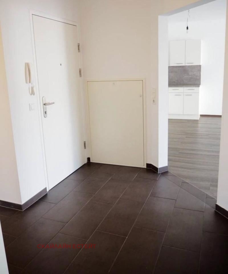 Продава 3-СТАЕН, гр. София, Павлово, снимка 2 - Апартаменти - 54120325