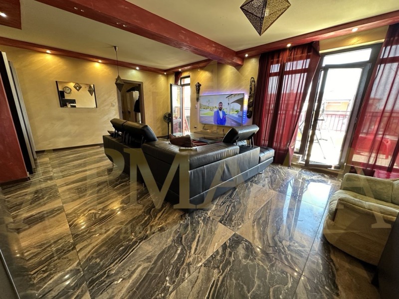 Na sprzedaż  3 sypialnie Plowdiw , Ostromila , 177 mkw | 60764983