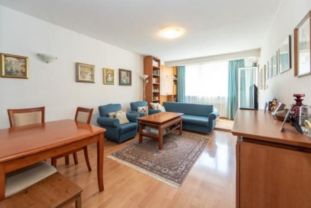 Продава  2-стаен град София , Изток , 70 кв.м | 51587411
