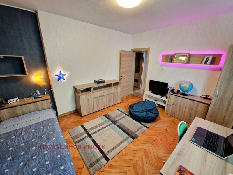 Zu verkaufen  3+ Schlafzimmer Plowdiw , Kameniza 2 , 106 qm | 35698390 - Bild [11]