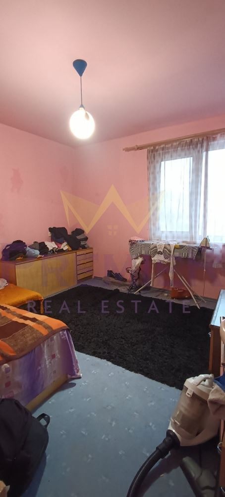 Продава ЕТАЖ ОТ КЪЩА, гр. Варна, Виница, снимка 3 - Етаж от къща - 47118606