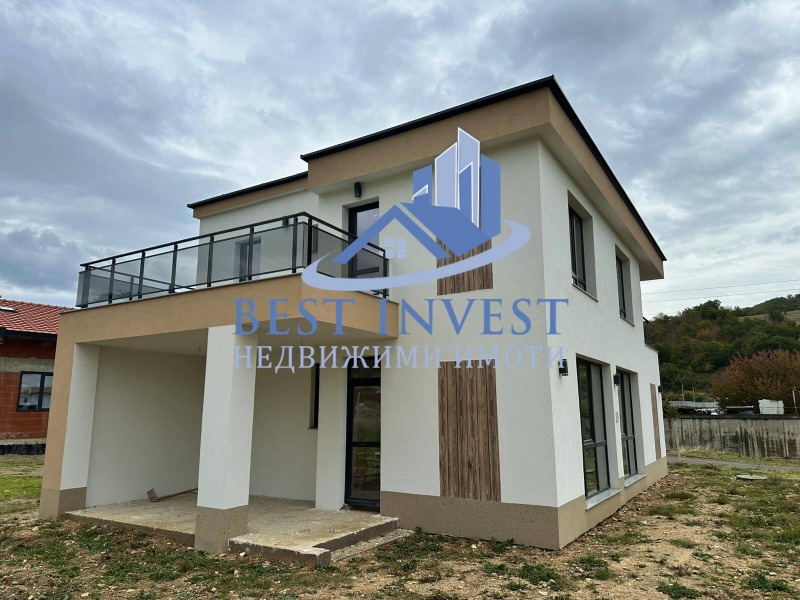 Продава КЪЩА, с. Изгрев, област Благоевград, снимка 10 - Къщи - 52625065