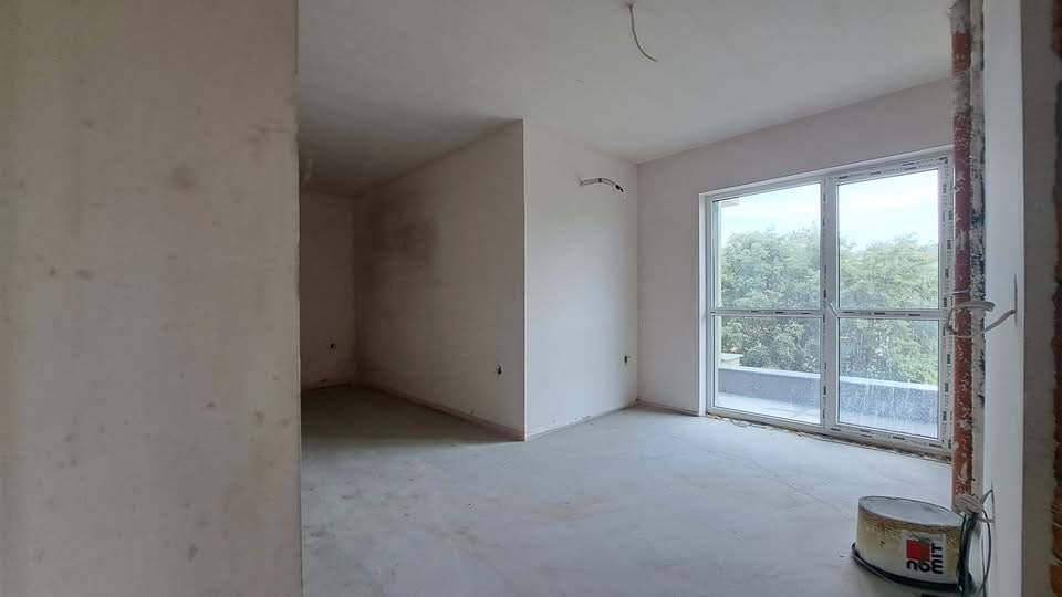 Продава 2-СТАЕН, гр. Варна, Изгрев, снимка 3 - Апартаменти - 54993739