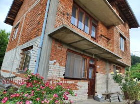 Casa Sestrimo, região Pazardzhik 2