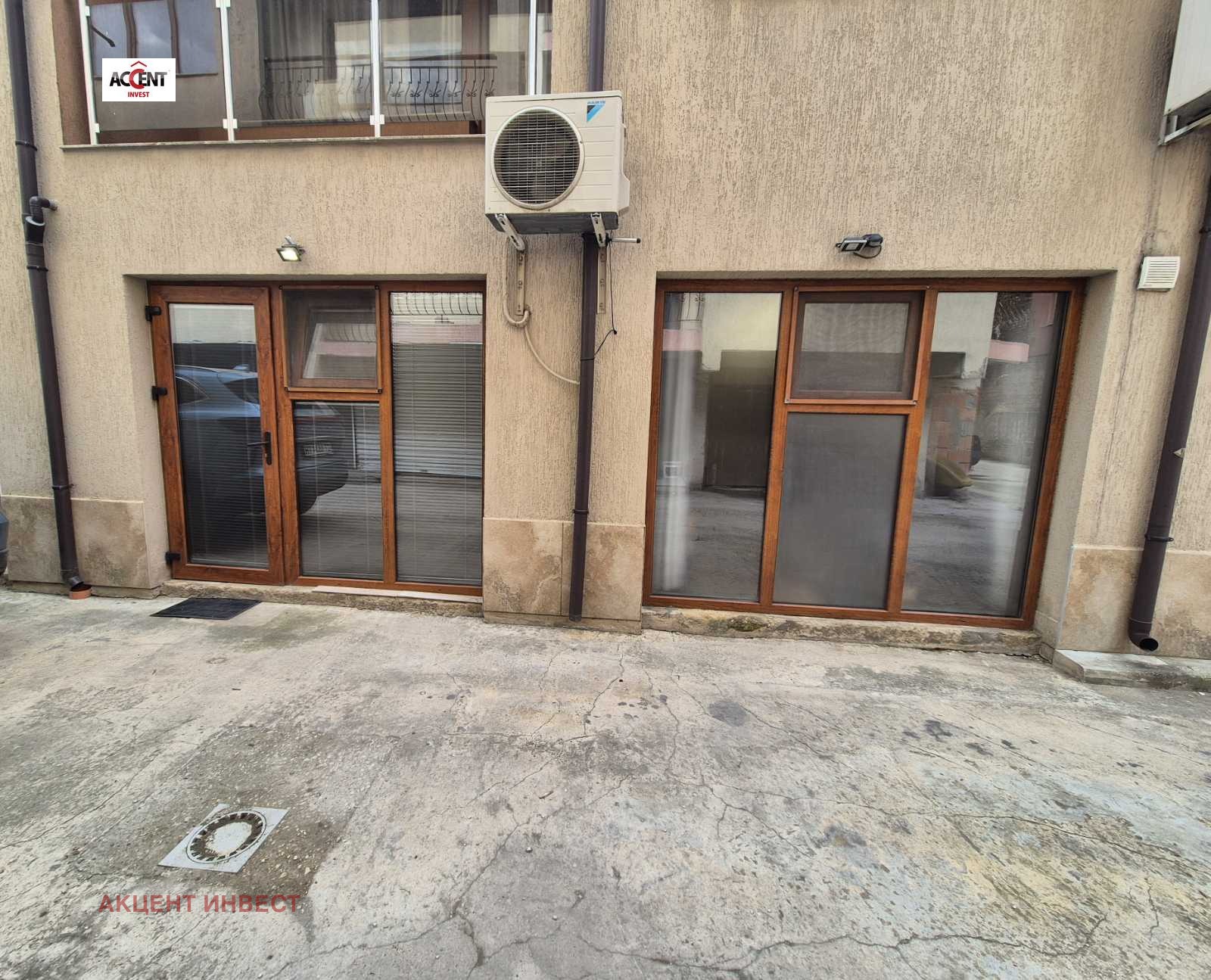 Продава ГАРАЖ, ПАРКОМЯСТО, гр. Варна, Левски 1