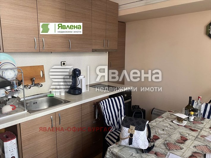 Продава 3-СТАЕН, гр. Бургас, Възраждане, снимка 1 - Aпартаменти - 47359077