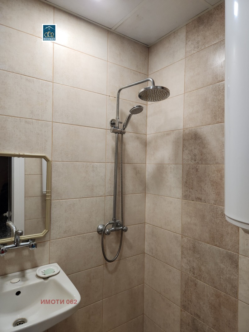 Продава 3-СТАЕН, гр. Лясковец, област Велико Търново, снимка 2 - Апартаменти - 52300117