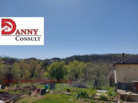 Plot Pchelishte, region Veliko Tarnovo 1