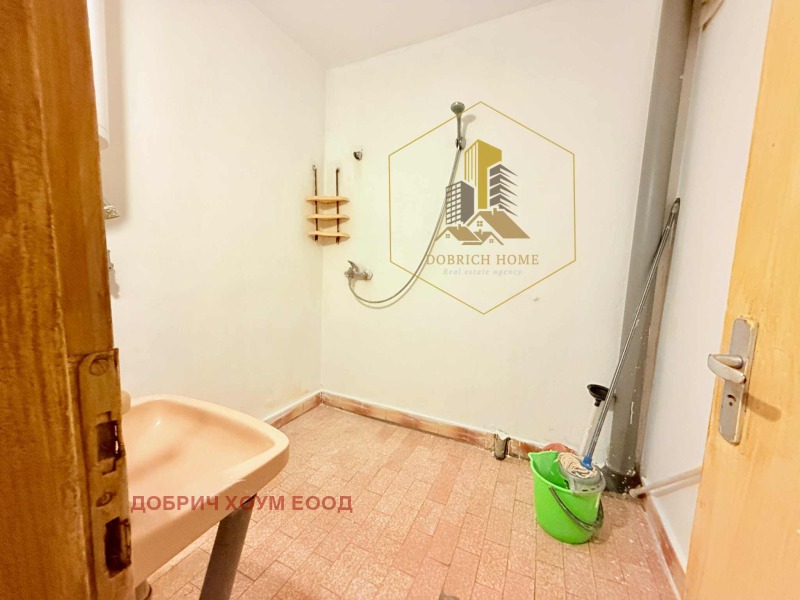 Продава 2-СТАЕН, гр. Добрич, Център, снимка 11 - Апартаменти - 52599048