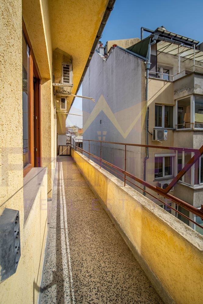 En venta  2 dormitorios Varna , Okrazhna bolnitsa-Generali , 154 metros cuadrados | 28784481 - imagen [16]