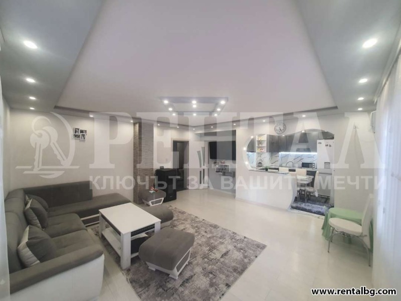 Продава  3-стаен град Пловдив , Остромила , 118 кв.м | 49310726