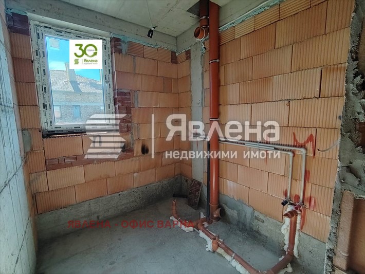 Продава КЪЩА, с. Кичево, област Варна, снимка 11 - Къщи - 47308333