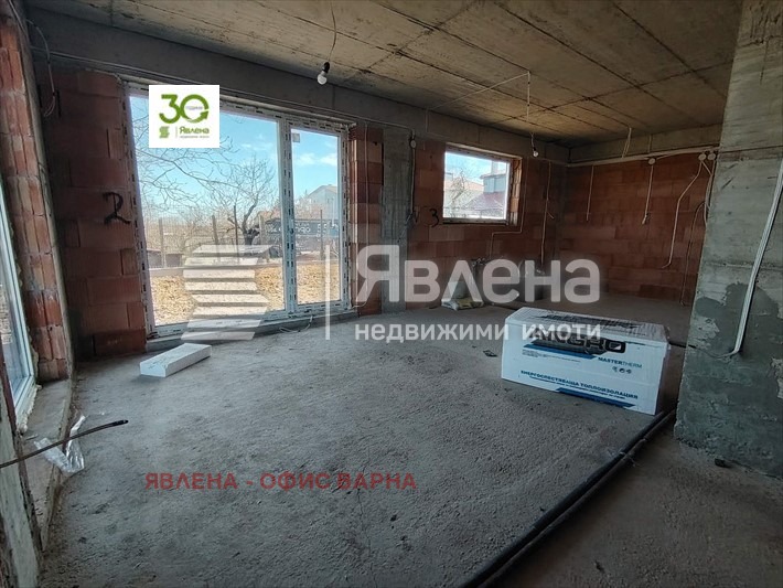 Продава КЪЩА, с. Кичево, област Варна, снимка 4 - Къщи - 47308333