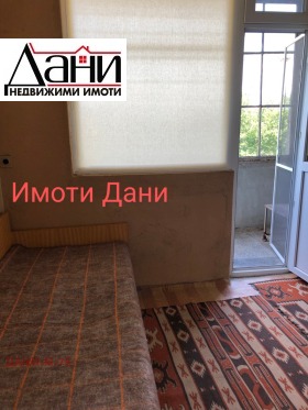 1 dormitorio Dobrudzhanski, Shumen 10