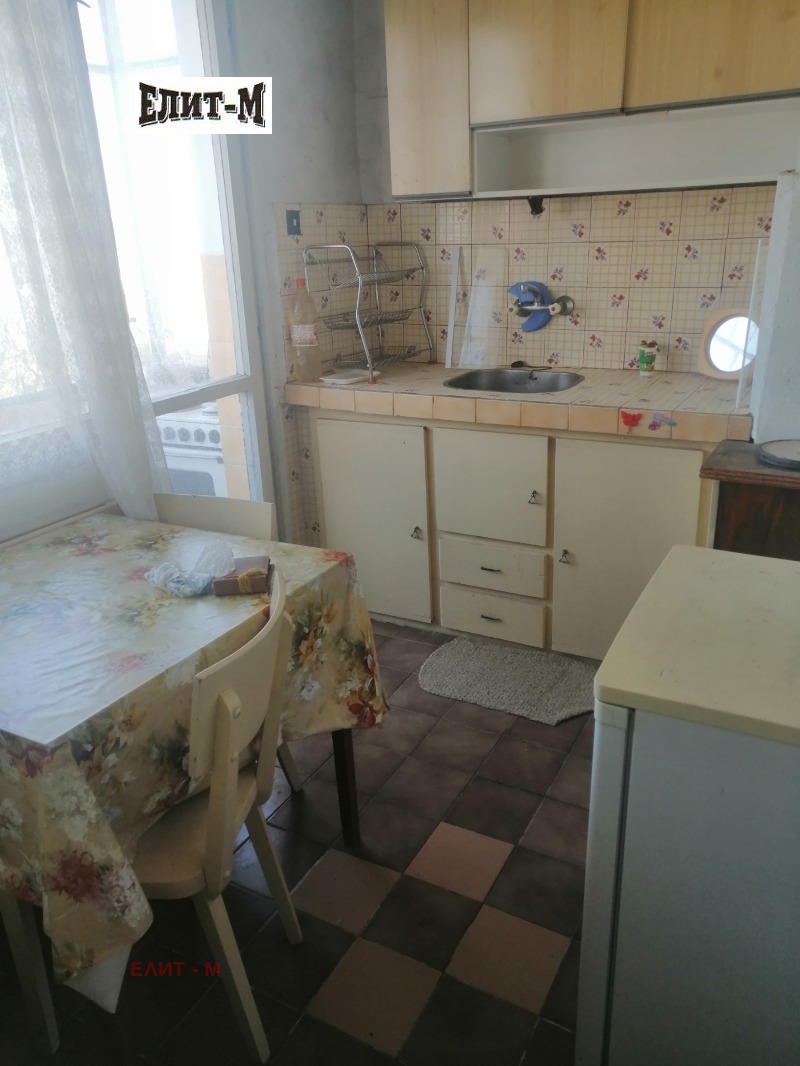 Продава  2-стаен град Плевен , Сторгозия , 60 кв.м | 55863817