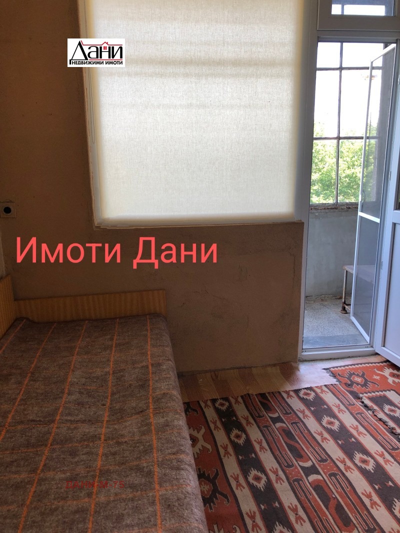 Продава 2-СТАЕН, гр. Шумен, Добруджански, снимка 9 - Aпартаменти - 49345772