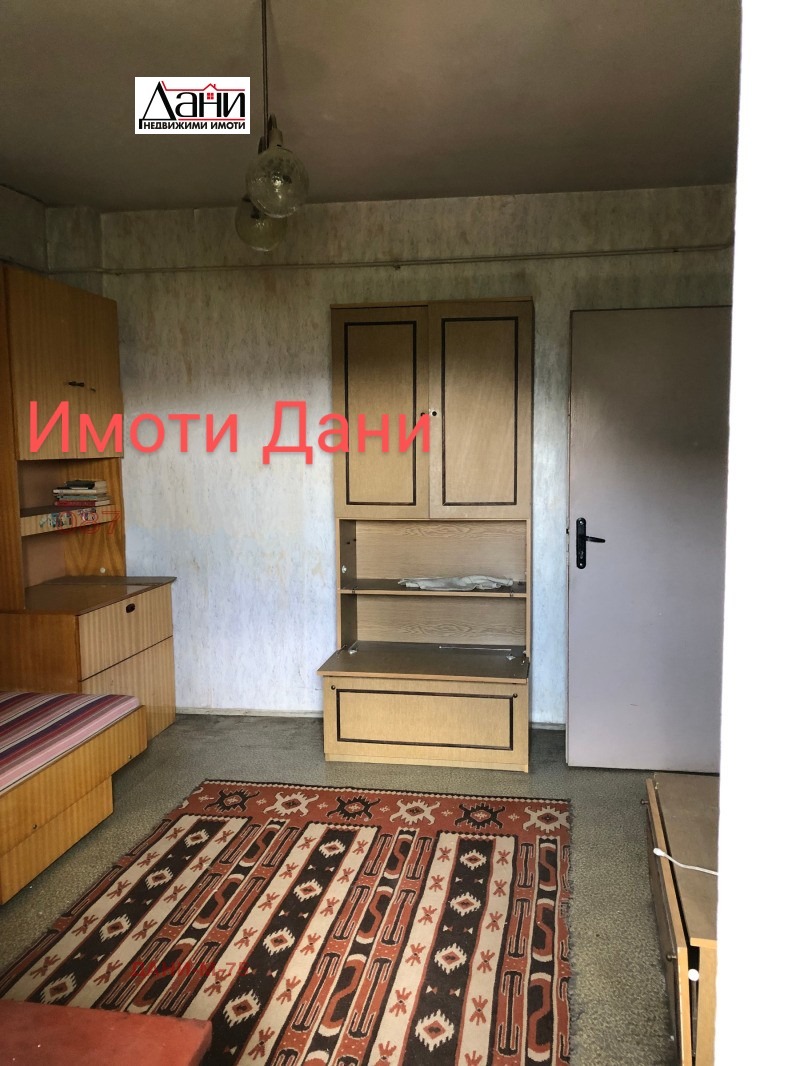 Продава  2-стаен град Шумен , Добруджански , 68 кв.м | 58048198 - изображение [2]