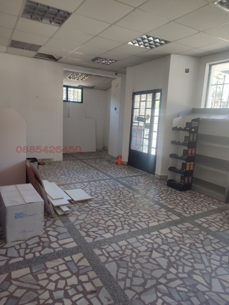 Продава МАГАЗИН, гр. Карлово, област Пловдив, снимка 5 - Магазини - 52785328