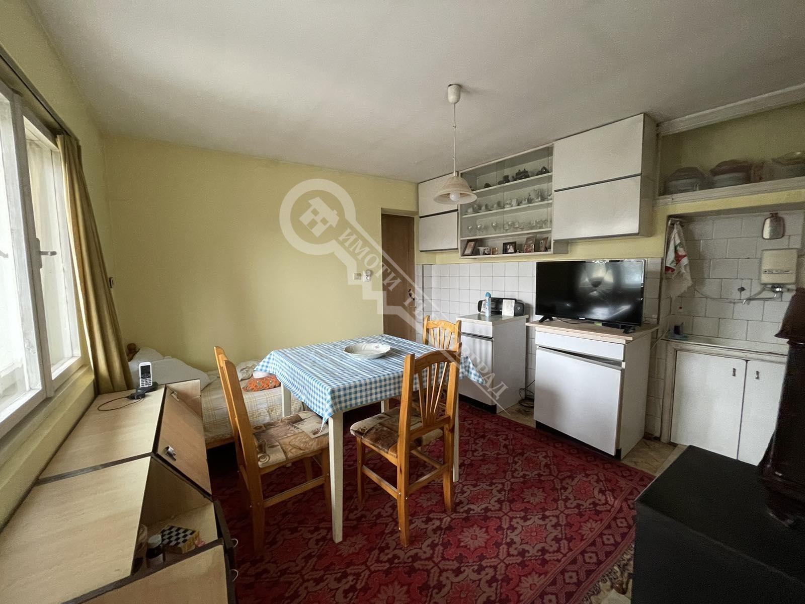 Продава КЪЩА, с. Мерданя, област Велико Търново, снимка 10 - Къщи - 53734472