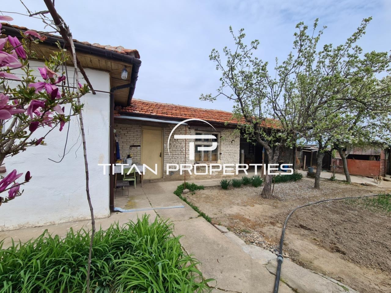 Продава КЪЩА, с. Ръжево Конаре, област Пловдив