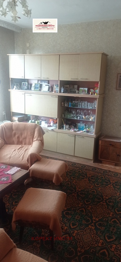 Продава 2-СТАЕН, гр. Шумен, Херсон, снимка 2 - Апартаменти - 56106569