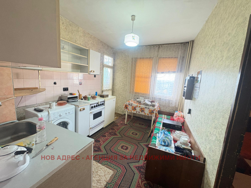 Продава 3-СТАЕН, гр. Търговище, Запад 2, снимка 4 - Апартаменти - 51887497