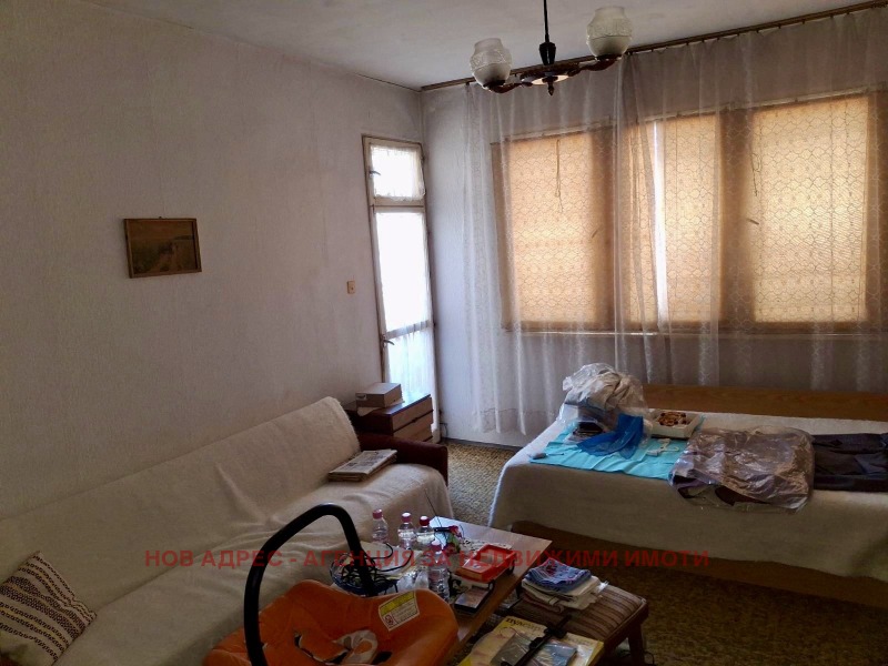 Продава  3-стаен град Търговище , Запад 2 , 77 кв.м | 49879183 - изображение [4]